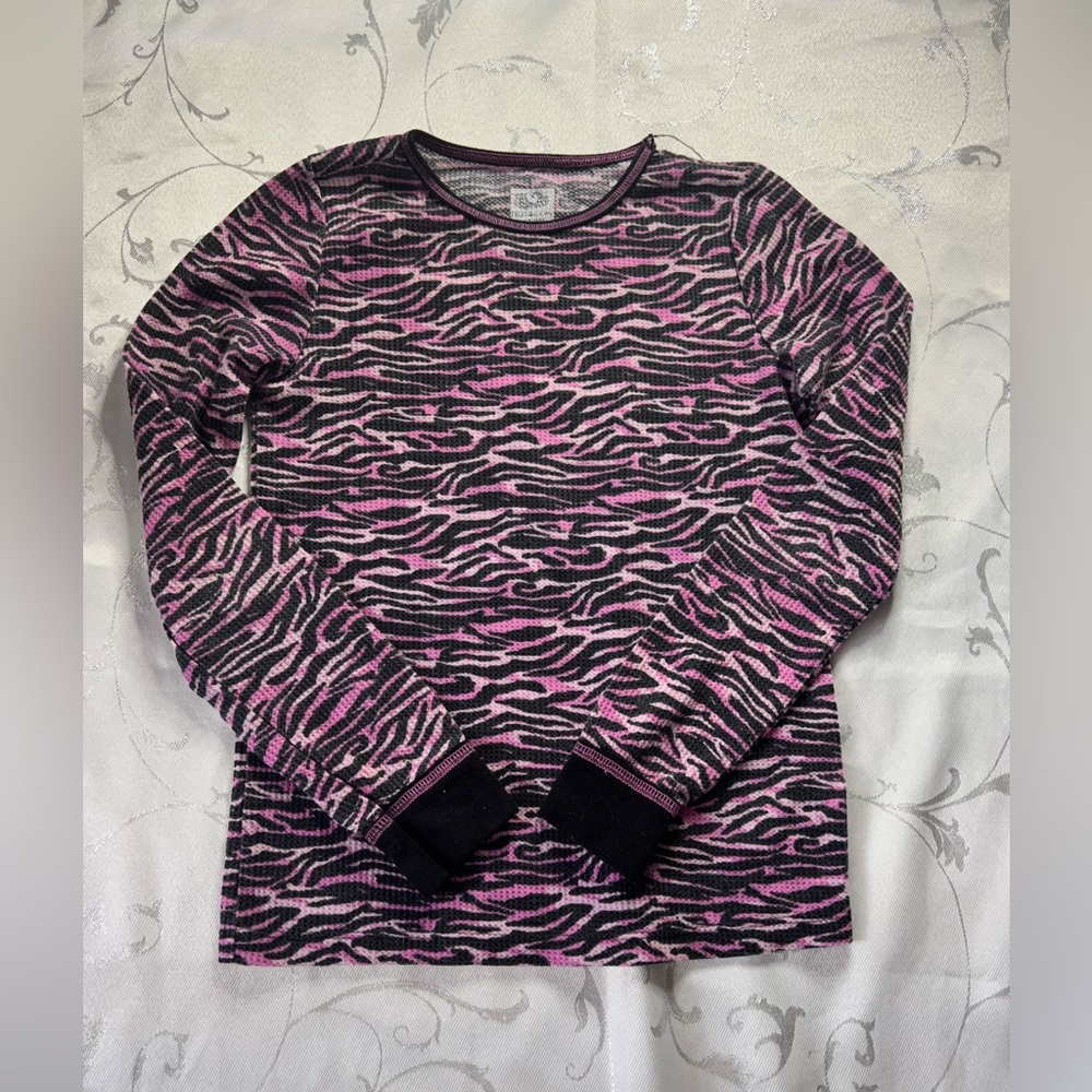 Cute petite sized zebra pink sweater